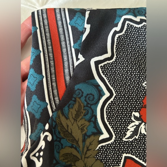 Banana Republic mini dress. Size 0. - Picture 5 of 5